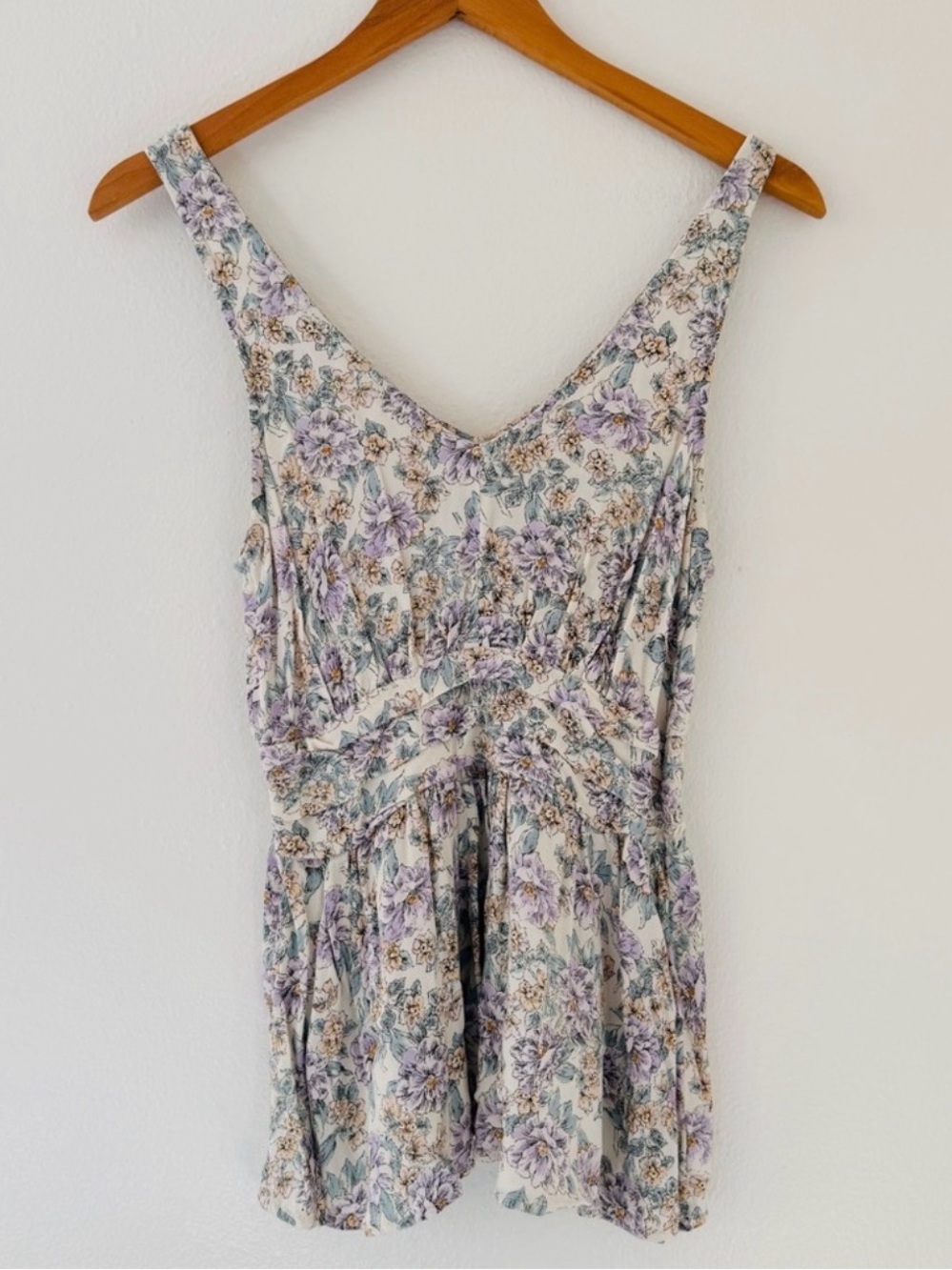 American Eagle Outfitters Cream Floral V-Neck Smocked Tank